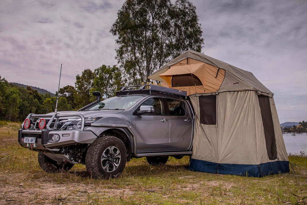 Simpson III Rooftop Tent with Annex 803804