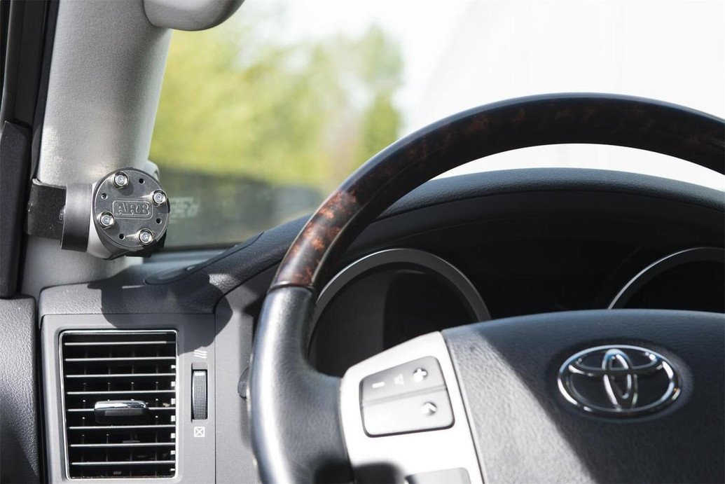 ARB LINX A-Pillar Bracket Kit 2 7450110 