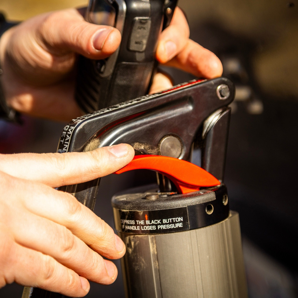 ARB Hydraulic Recovery Jack close up