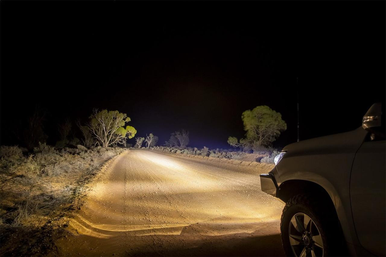 ARB Intensity LED Lights フォグライト ARB 4x4 Accessories Intensity V2 LED Flood Light AR32FV2 AR32FV2