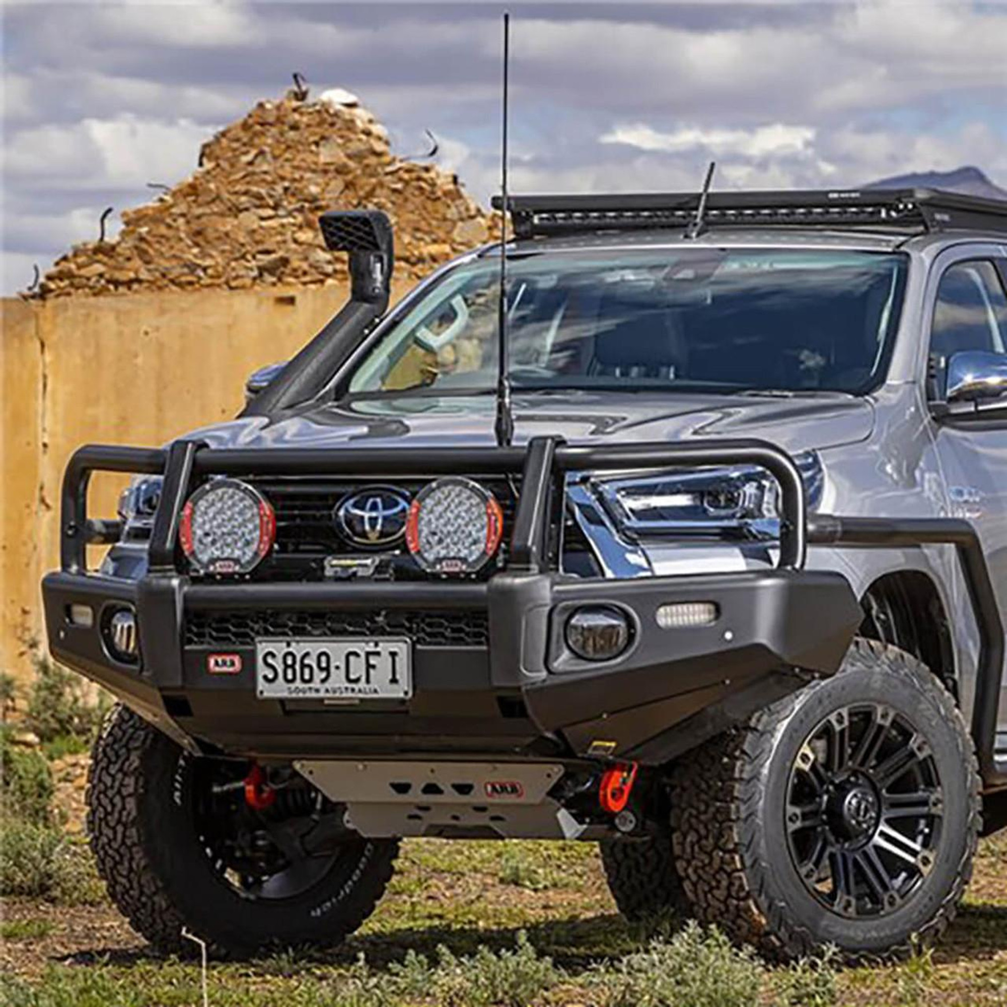 ARB ARB Summit Combar Fog Mkii Disco 4 14 On Inc Sensor - Rack