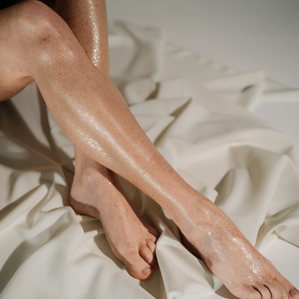 Half Leg + Bikini Waxing Downtown Toronto Half Leg + Bikini Waxing Downtown Toronto