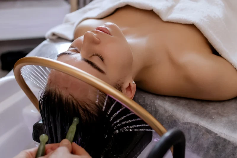 Luxury Head and Scalp Ritual | 60 Min
