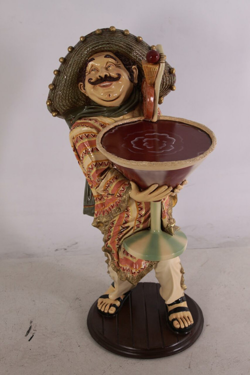 Mexican Cocktail Waiter Room Scene