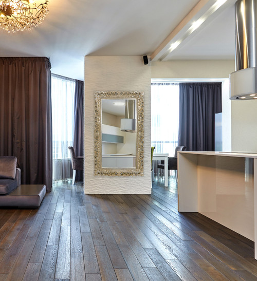 Silver Florenzi Mirror Room Scene