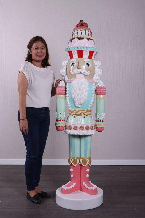 Nutcracker Candy Cake Room Scene