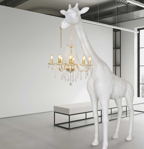 Giraffe Chandelier Room Scene