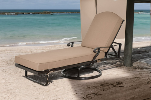 Savannah Swivel Chaise Lounge Room Scene