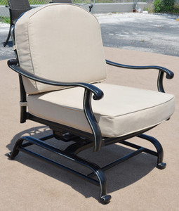 Elisabeth Motion Club Chair