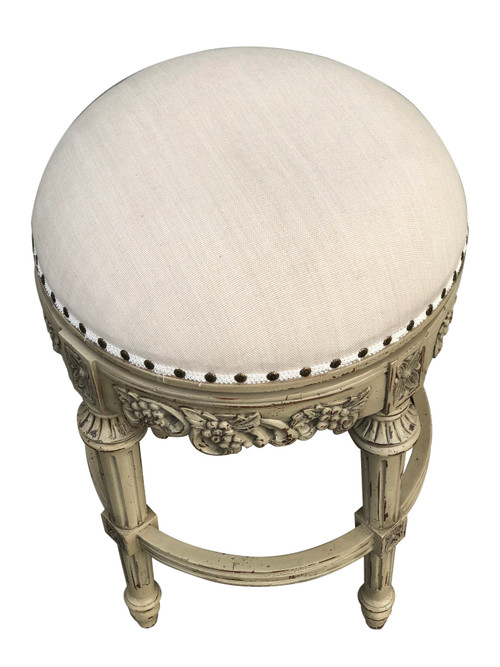 Continental Swivel Counter Stool Close Up Image