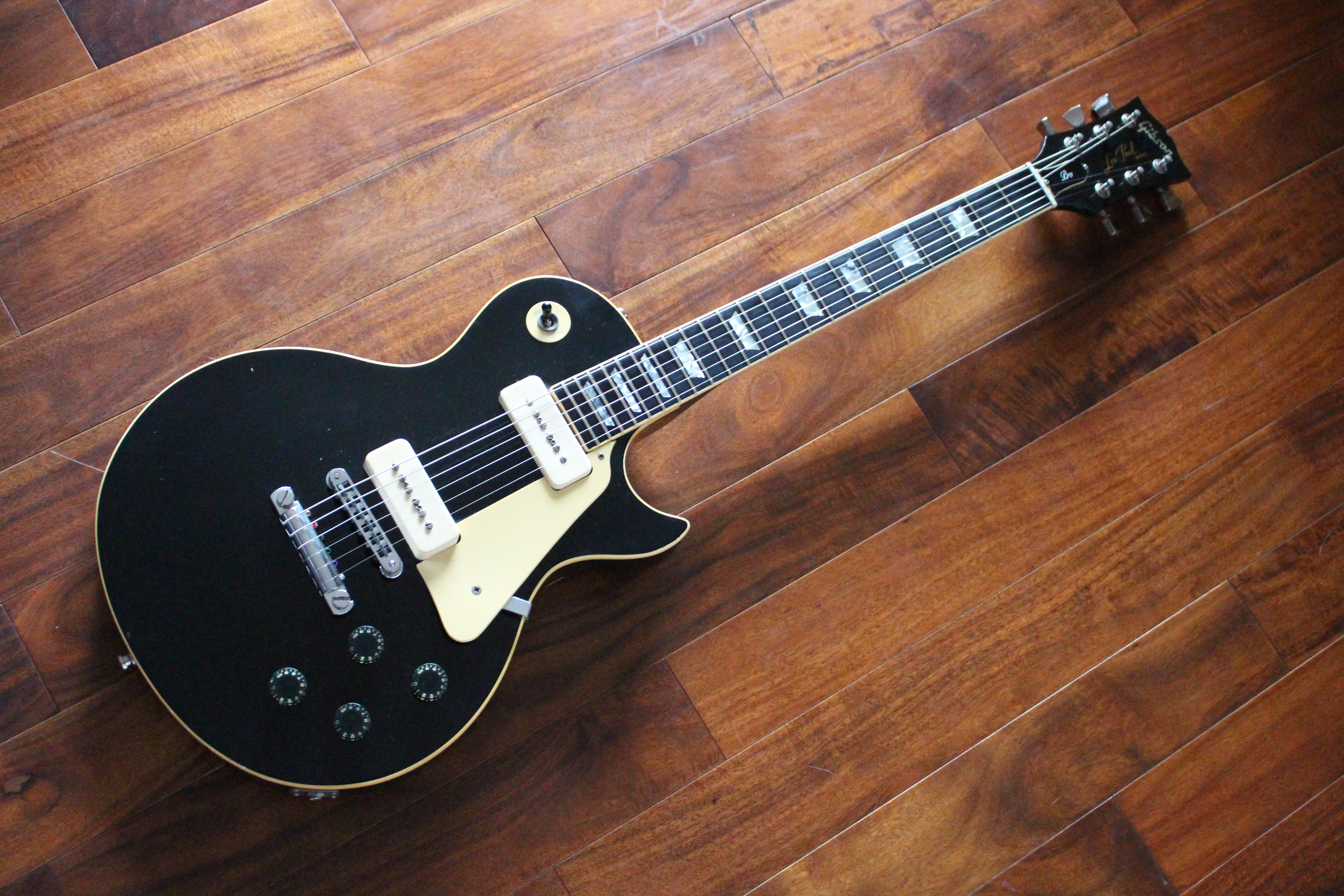 ギター yang brothers Shop - Young Brothers Guitars