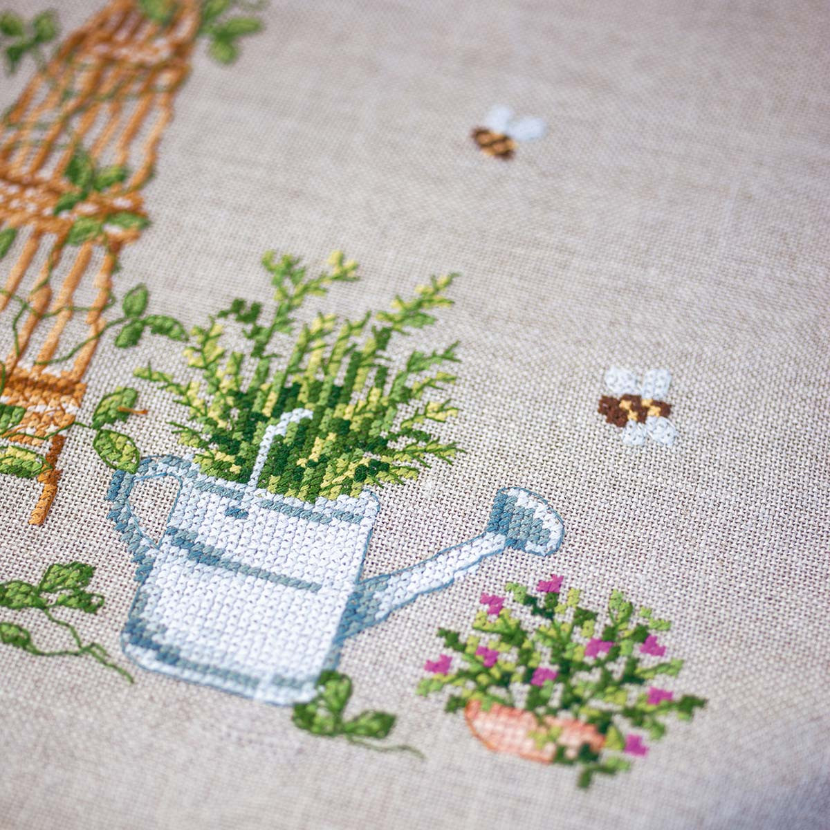 Kit Point De Croix Vervaco "Mésanges & Magnolia" - Coussin Décoratif 40x40 Cm - Tissu, Fil, Aiguille Inclus - DIY Adulte - 7