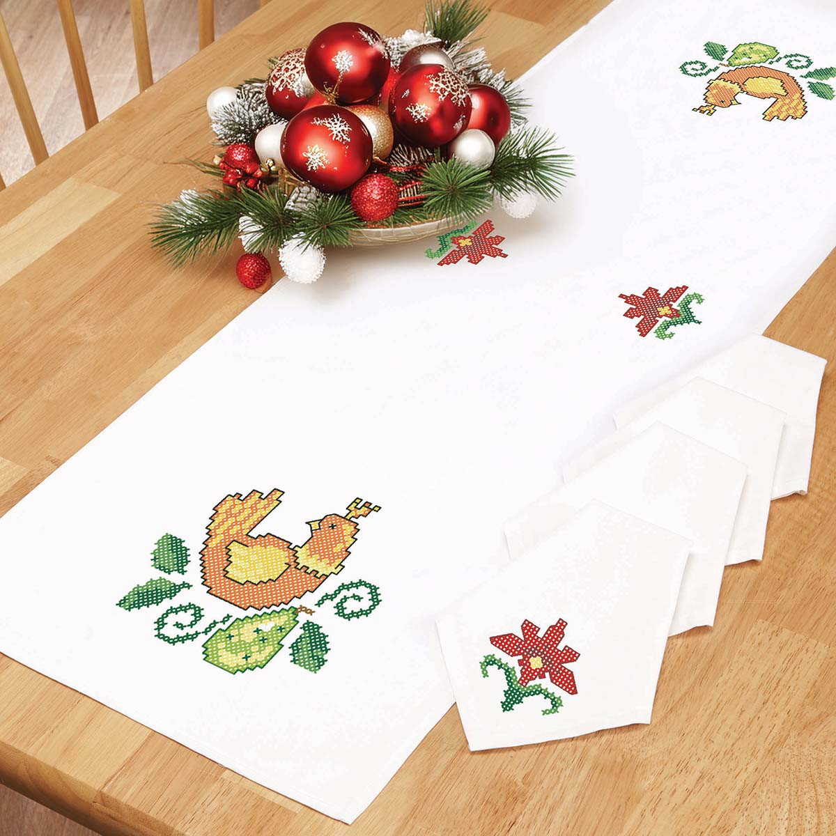 Herrschners Twelve Days of Christmas Table Runner & Napkin Set Stamped