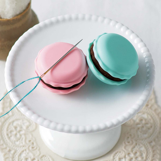 Clover Sweet'n Sharp Macaron Accessory