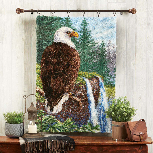 Majestic Eagle Kit & Hanger Latch Hook Kit