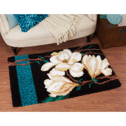 Herrschners Magnolia Designer Rug #13 Latch Hook Kit Herrschners Magnolia Designer Rug #13 Latch Hook Kit