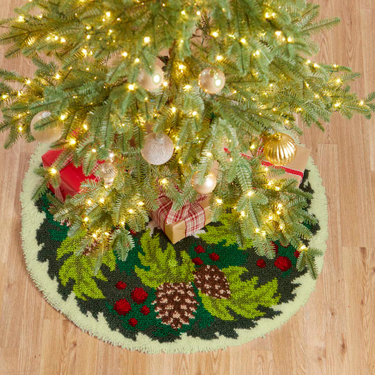 Herrschners Holly & Pine Tree Skirt Latch Hook Kit