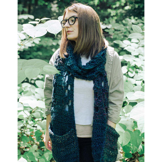 Lion Brand Super Scarf with Pockets Free Download Lion Brand Super Scarf with Pockets Free Download