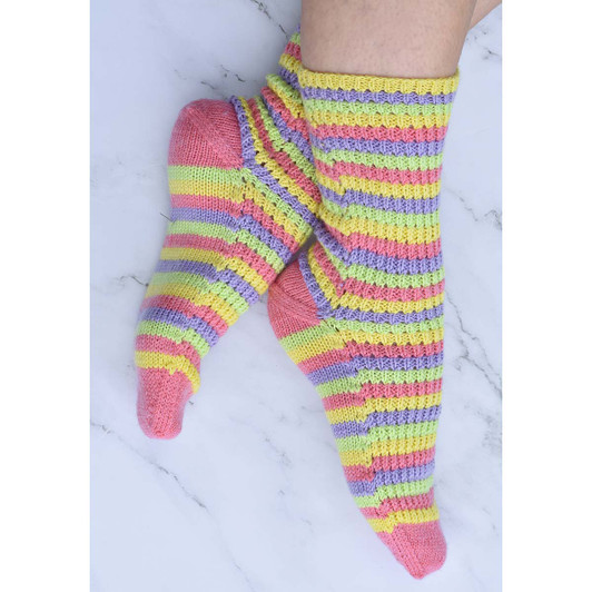 Universal Yarn Sugar Stripe Socks Free Download Universal Yarn Sugar Stripe Socks Free Download