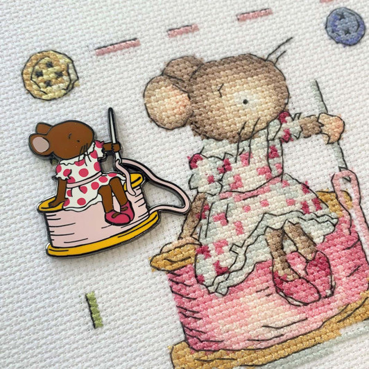Bothy Threads Sewing Mouse Needle Minder Accessory Bothy Threads Sewing Mouse Needle Minder Accessory