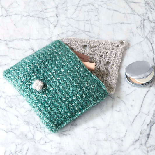 Nob Hill Mom's Cosmetic Clutch Free Download