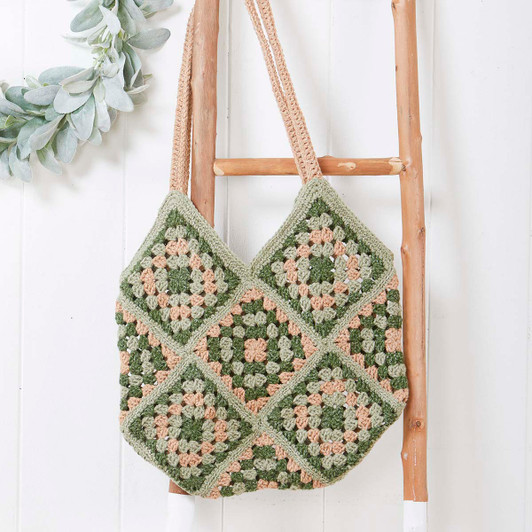 Herrschners Pine Grove Tote Yarn Pack Herrschners Pine Grove Tote Yarn Pack