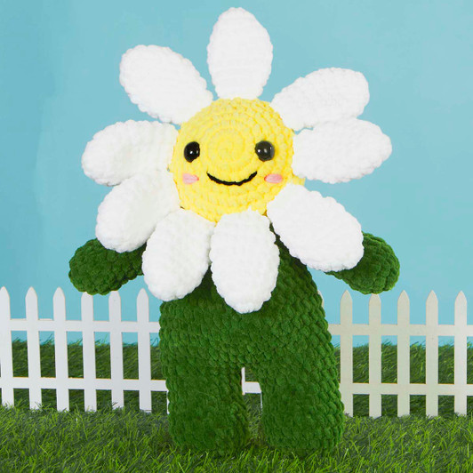 Soho Blossom Buddies-Darla Daisy Crochet Kit