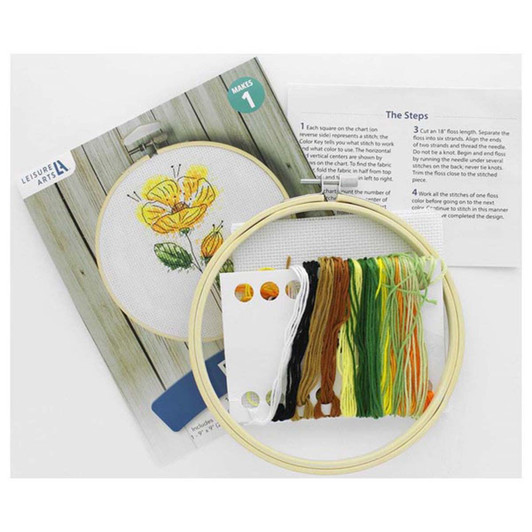 Leisure Arts Poppy Hoop Counted Cross-Stitch Kit
