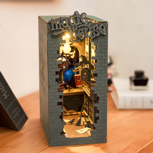 Robotime Magic House Book Nook Model - Wood Robotime Magic House Book Nook Model - Wood