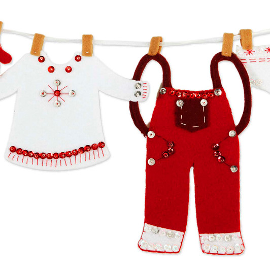 Herrschners Santa's Laundry Garland Felt & Sequin Kit