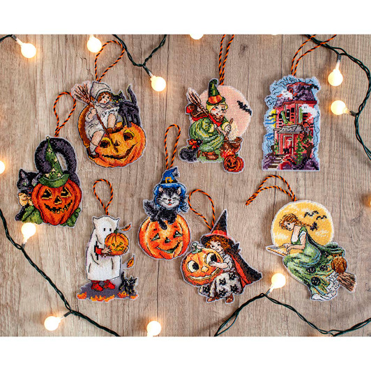 Letistitch Halloween Toys Ornaments Counted Cross-Stitch Kit