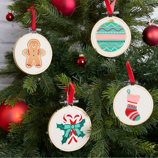 Deck The Halls Mini Hoops Stamped Embroidery Kit