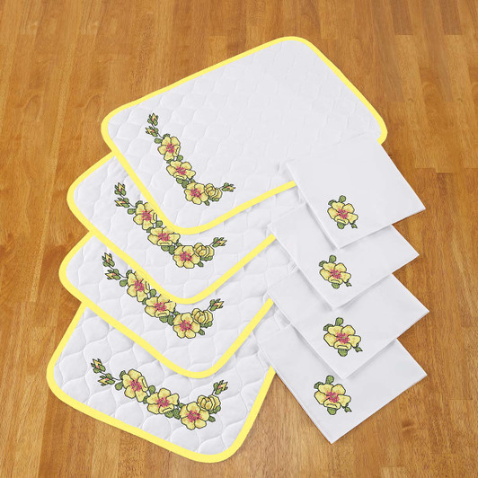 Petite Petals Place Mats & Napkins Thread Kit