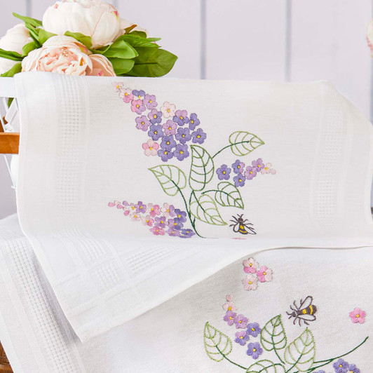 Herrschners Lavender & Bees Table Topper Stamped Embroidery