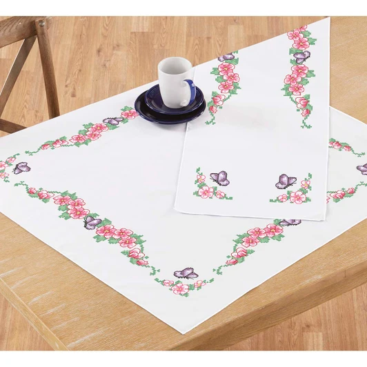 Herrschners Pink Petals Topper &Runner Thread Kit