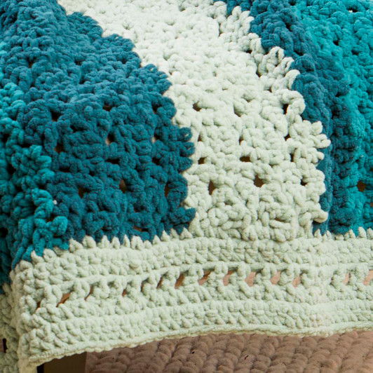 Soho Wavecrest Cozy Throw Crochet Kit