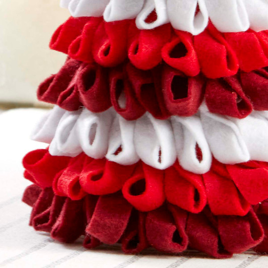 Herrschners Ruby Pines No Sew Trees Felt Kit