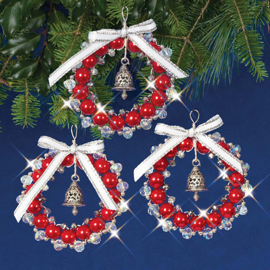 Solid Oak Red & White Festive Wreaths Ornament Kit