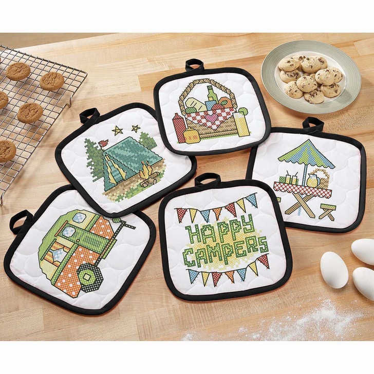 Herrschners Happy Camper Pot Holders Thread Kit