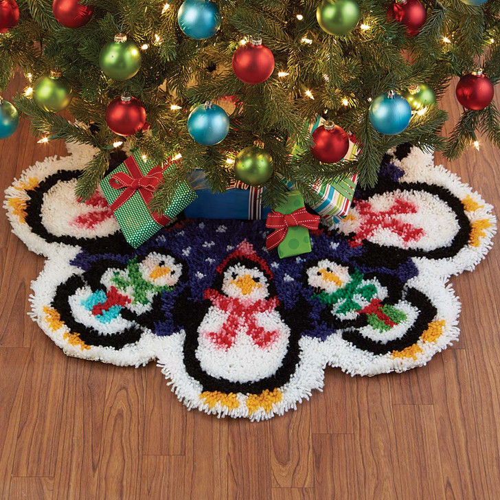 Herrschners Christmas Penguins Tree Skirt Latch Hook Kit