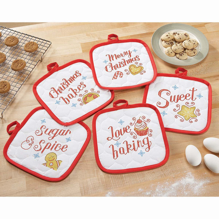 Herrschners Christmas Chef Potholders Thread Kit