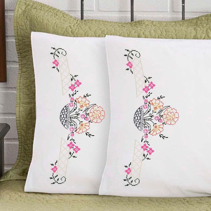 Herrschners Minnie Pillowcase Pair Stamped Cross-Stitch or Stamped Embroidery