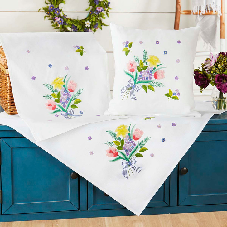 Village Linens Tulip & Daffodil Spray Set Stamped Embroidery
