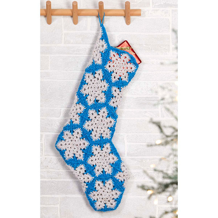 Shimmering Snowflakes Stocking Yarn Pack