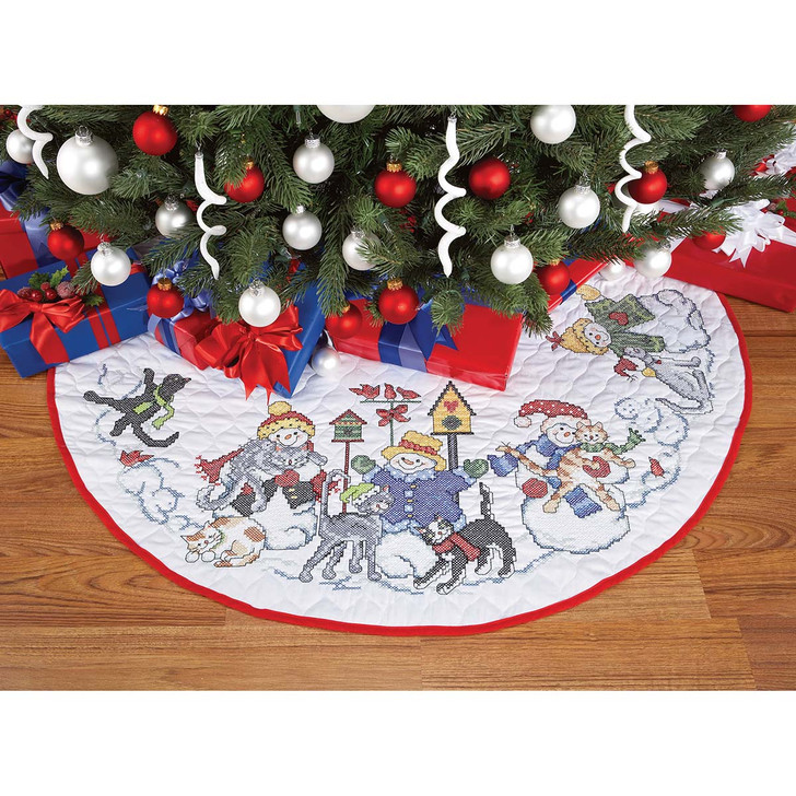 Herrschners Snowmen & Furry Friends Tree Skirt Only Thread Kit Stamped Cross-Stitch