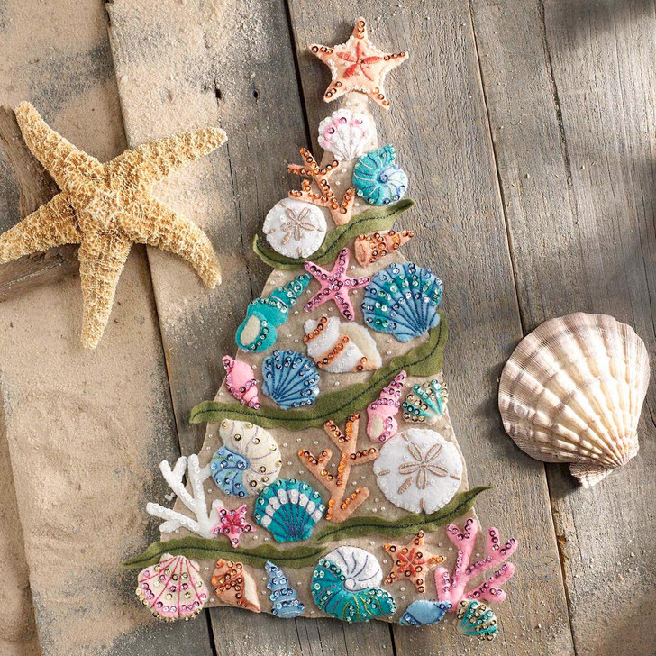 Bucilla Coastal Christmas Wall Hanging Felt & Sequin Kit