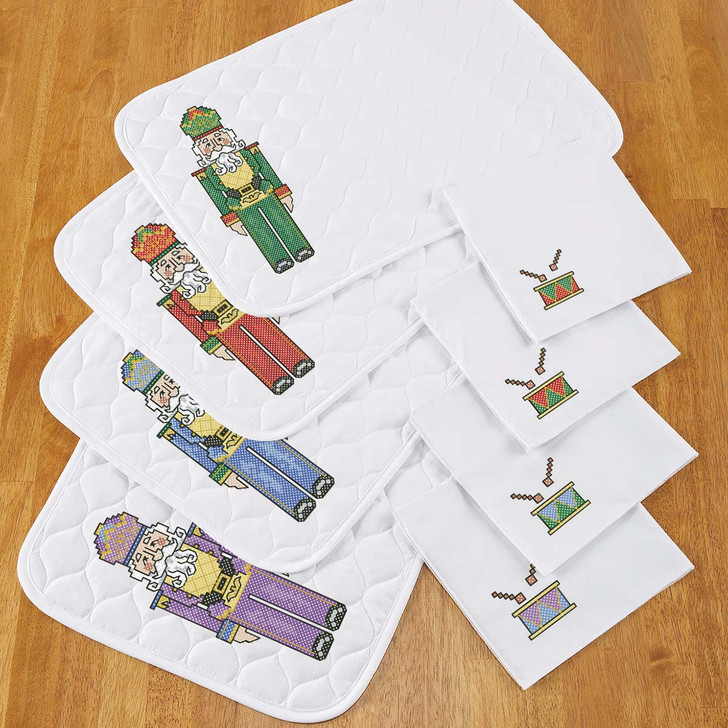 Nutcracker Place Mats & Napkins Thread Kit
