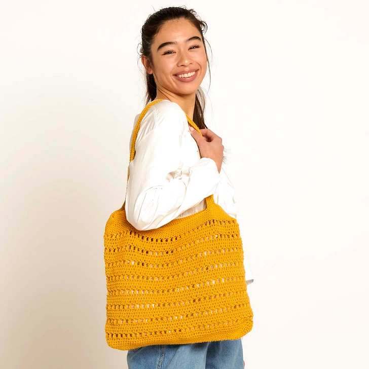 Bernat Cluster Tote Crochet Kit