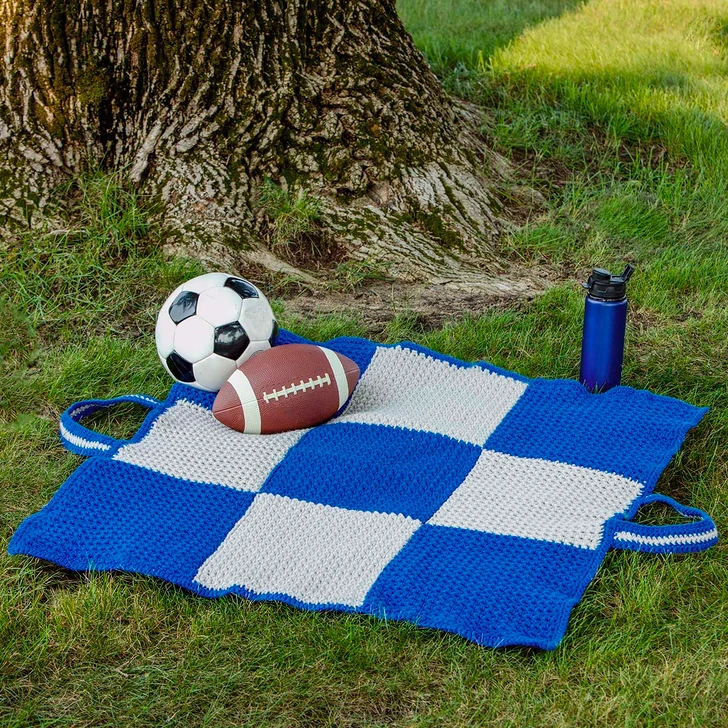 Herrschners Bleacher Buddy Blanket Paid Download