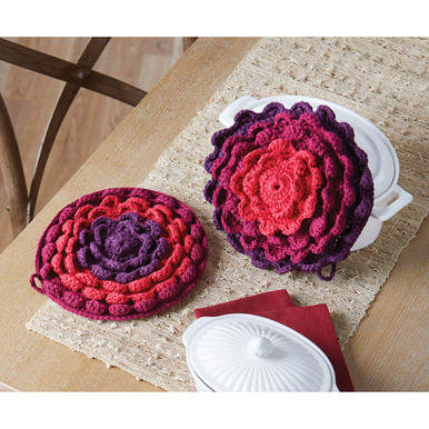 Village Yarn Poinsettia Dishcloths Crochet Kit